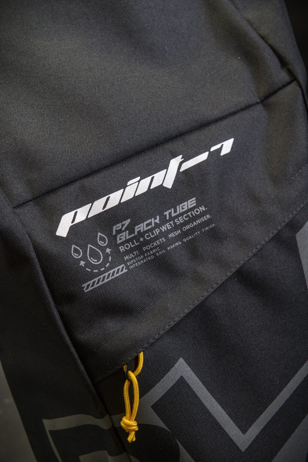 P7 Black Tube