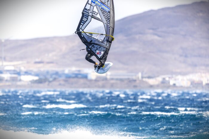 SALTpro | The Wave 025 — Pack Vela + Mástil (Oferta especial)